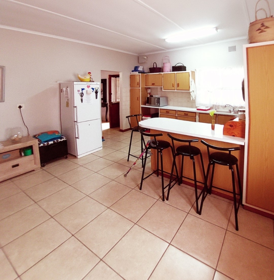 4 Bedroom Property for Sale in Port Nolloth Northern Cape
